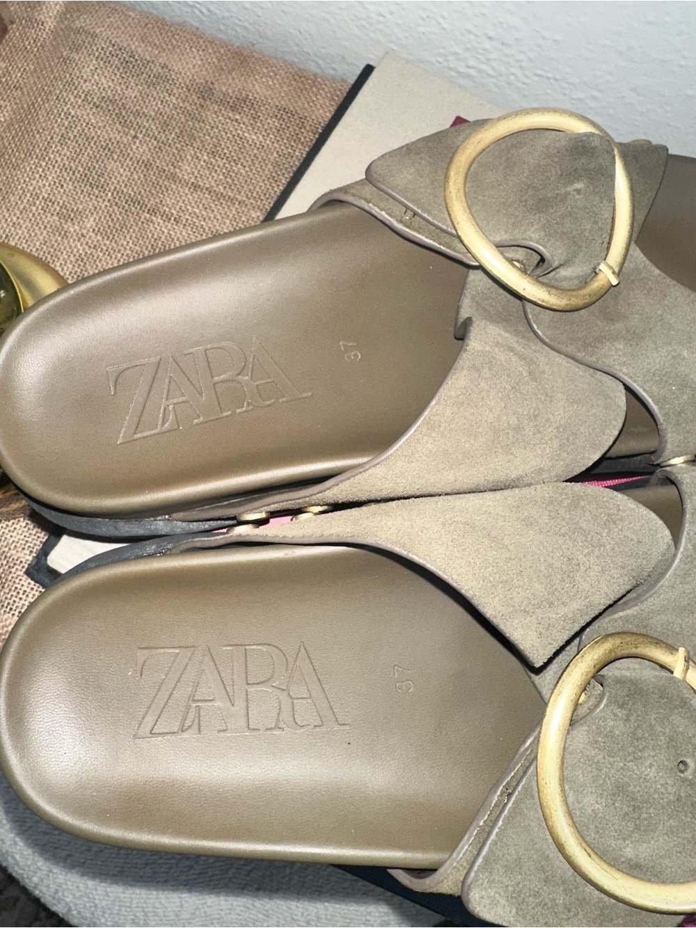 Zara Olive Green Suede Slide Sandals with Gold Buckle Size 37 - Picture 4 of 7